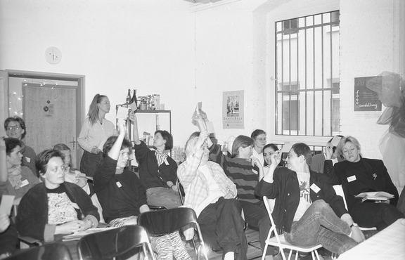 April 1991: Erste Generalversammlung der WeiberWirtschaft eG in Gründung